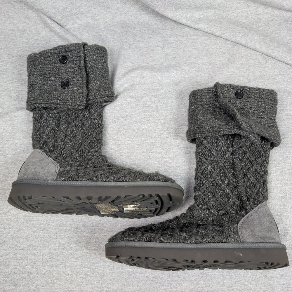 UGG Isla Charcoal Grey Knit Cable Button Boots 1016557 Womens 8
